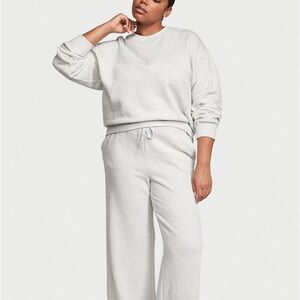 Victoria Secret (BLACK)XLregular) Fleece Wide leg pants.1st pic u see only 4 REF